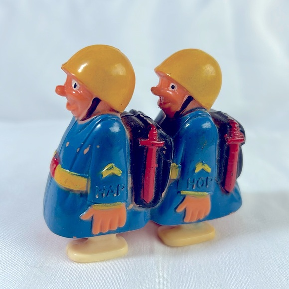 1960s MARX Ramp Walker Hap & Hop Toy Marching Double Soldiers Blue Yellow Vintg - Picture 1 of 11